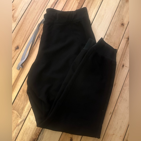 FIGS Zamora Black Jogger Pants - Picture 1 of 7